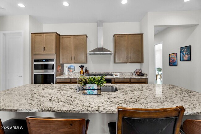 Building Photo - 866 W Flatiron Trl