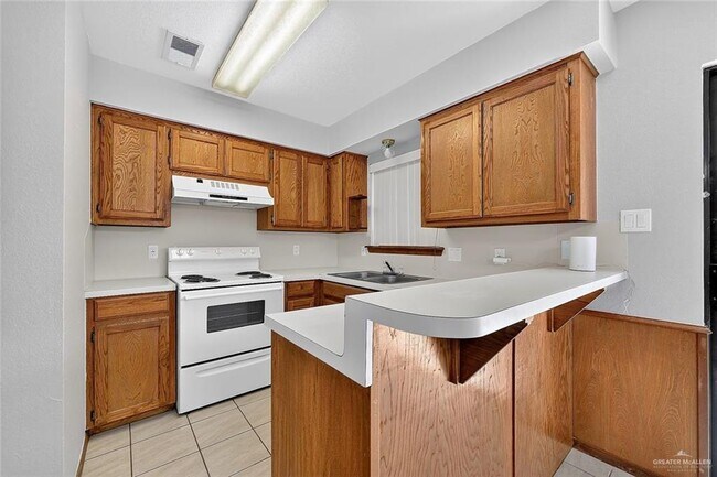 Building Photo - 1604 Avocet Ave W