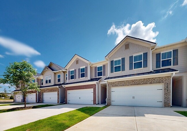 Building Photo - The Forum