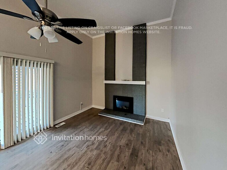 Building Photo - 2936 S Mobile Way