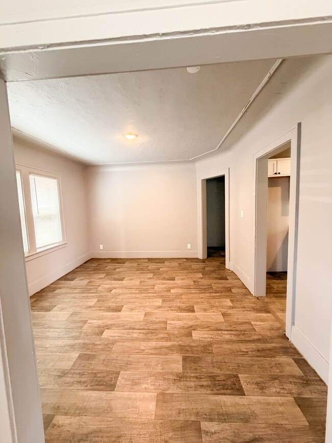 Building Photo - 13225 Santa Rosa Dr