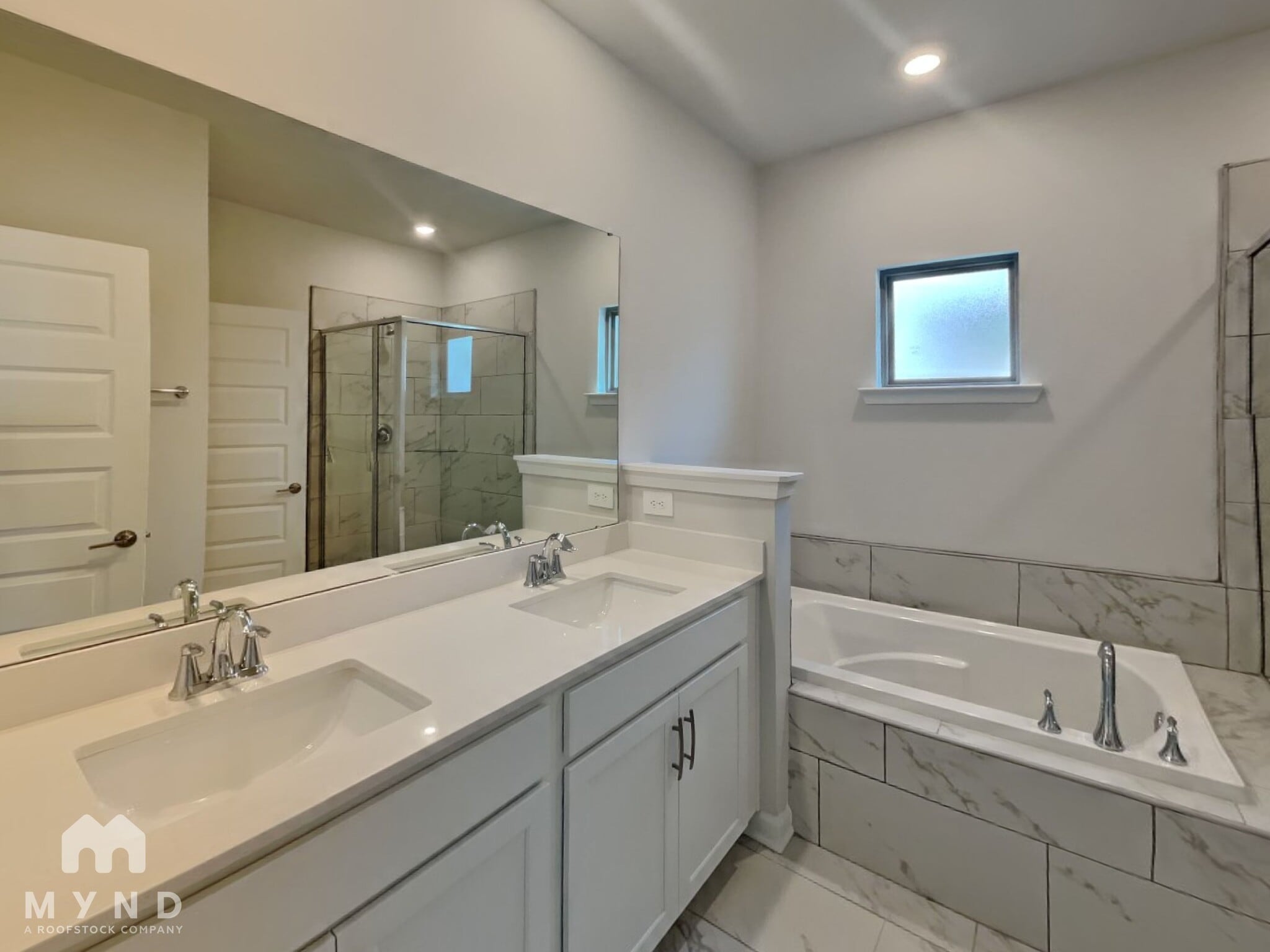 Building Photo - 15653 Ruthie Lynn Dr