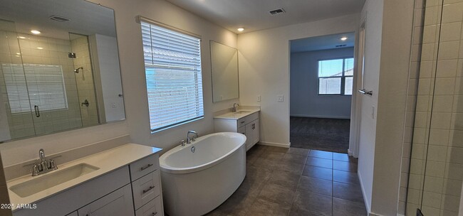 Building Photo - 5050 W Hunter Trl