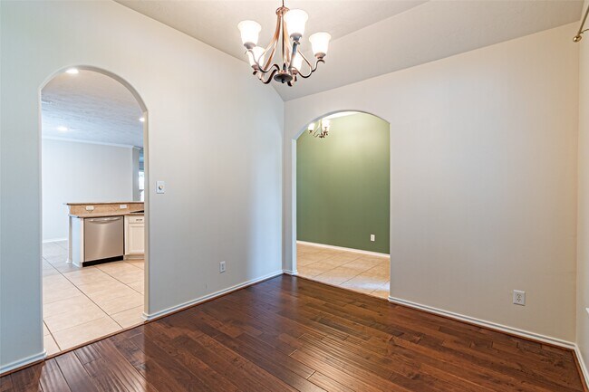 Building Photo - 17911 Serene Shore Dr