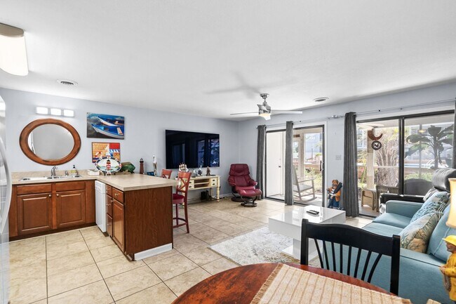 Building Photo - 3700 Golf Colony Ln