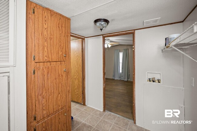 Building Photo - 12411 Co Rd 91