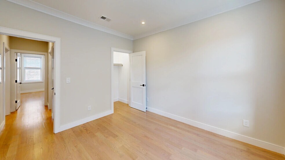 Building Photo - 166 Allston St