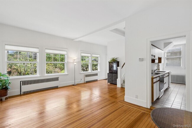 Building Photo - 208 Wheatley Rd