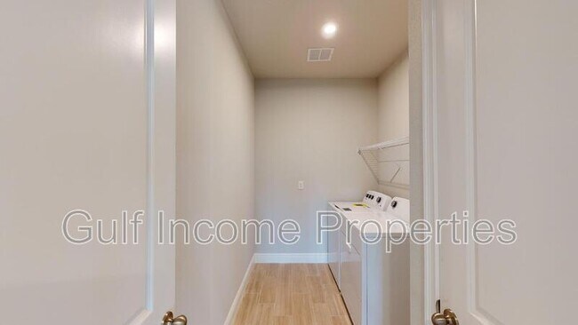 Building Photo - 8713 Sundance Lp