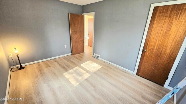 Building Photo - 12 Anderson Dr