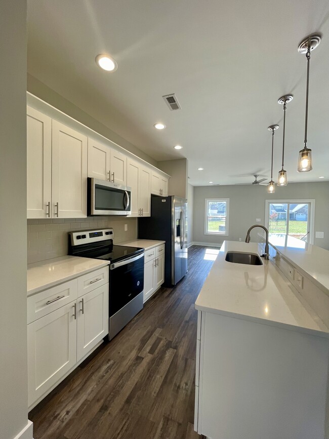 Building Photo - 47 Zentry Pl