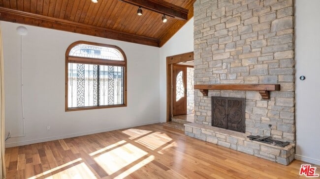 Building Photo - 12841 Landale St