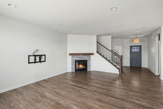 Building Photo - 2020-Built Plymouth 3 Bed|3 Bath Home W/ 2-Car Garage