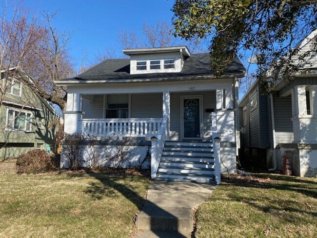 Primary Photo - Newly update 3/1 bed and bath home for rent