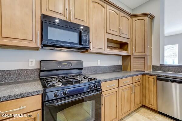 Building Photo - 6132 White Tip Rd