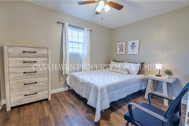 Building Photo - 2 Bed 1 Bath