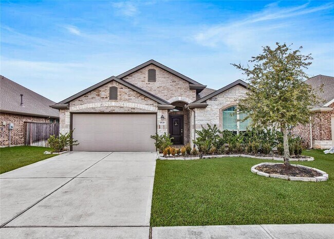 Primary Photo - 9539 Summer River Dr