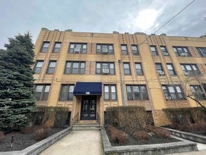 Building Photo - 108 Palisade Ave
