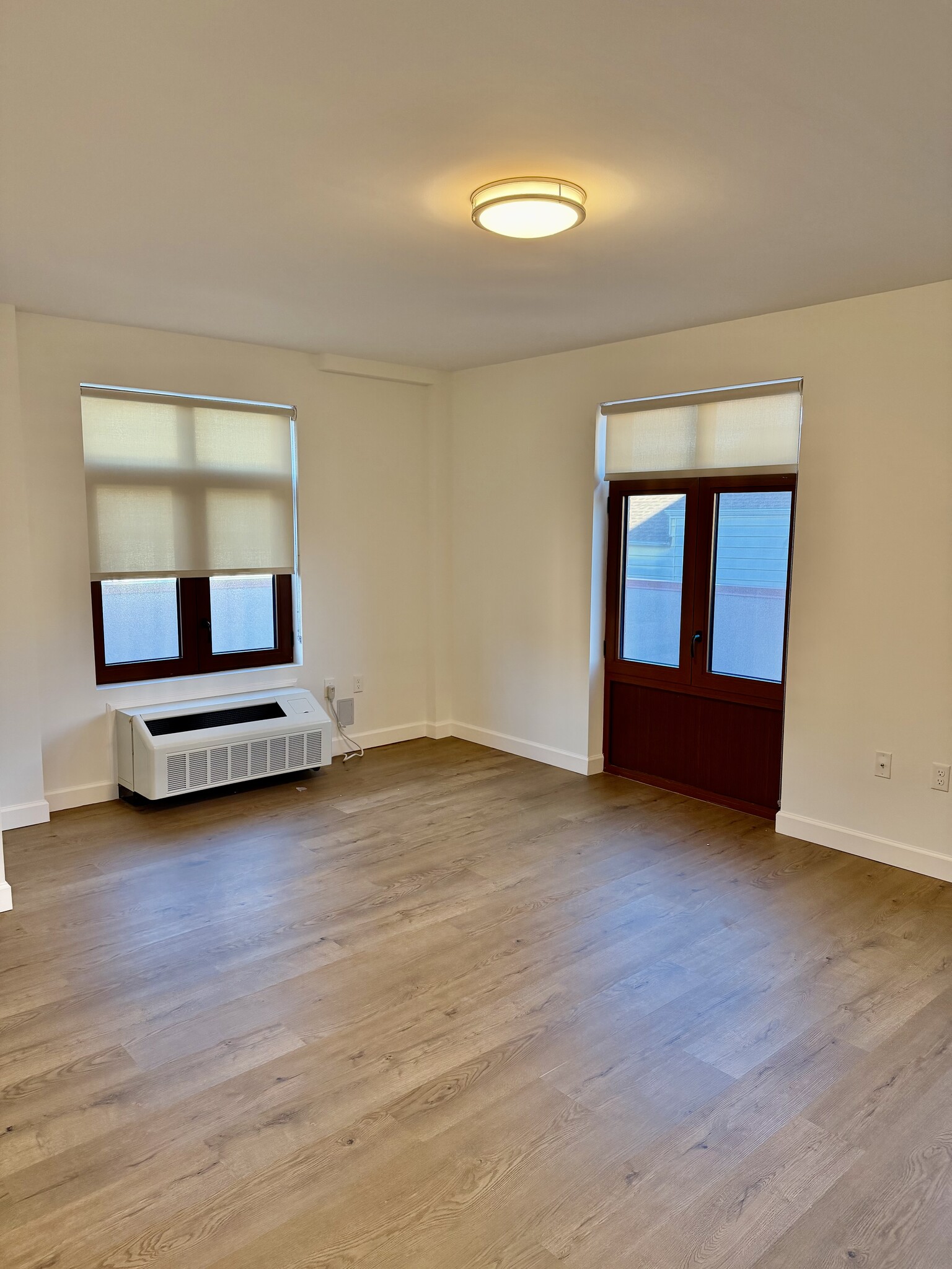 Building Photo - 7 North St