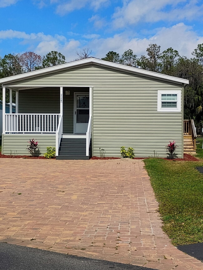 Primary Photo - 228 Lowe Rd