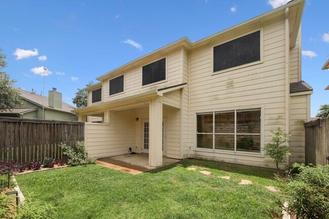 Building Photo - 7500 Shadowridge Run