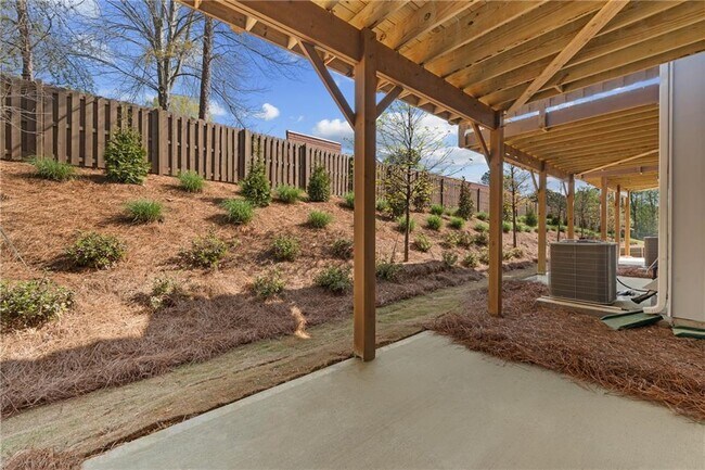 Building Photo - 3575 Overlook Rd NW