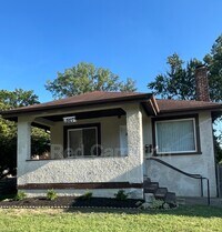 Building Photo - 1927 Lawn Ave