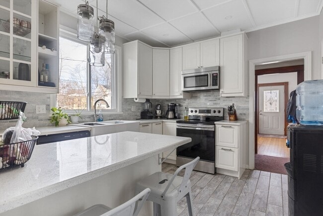 Building Photo - 85 Bedford St