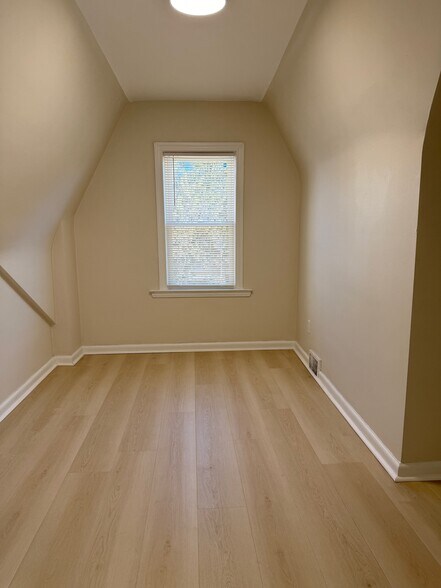 Building Photo - 5075 Somerset Ave