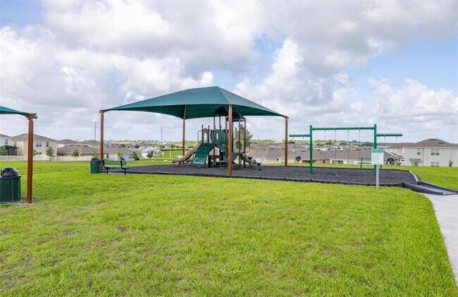 Building Photo - 324 Sofia Ln