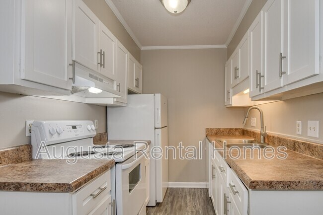 Building Photo - 332B Old Plantation Road