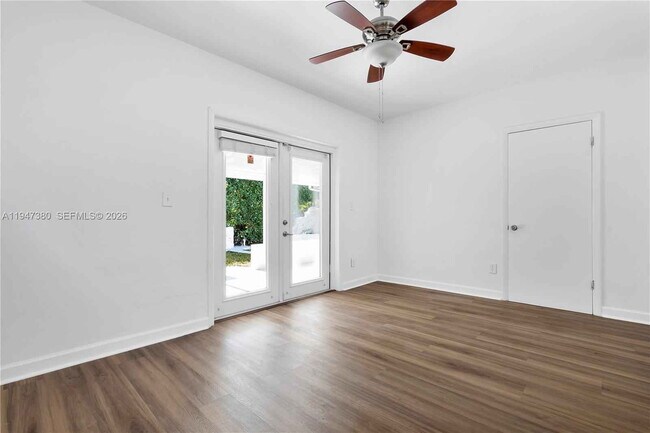 Building Photo - Southwest 26th Street, Miami, FL 33133 - 3 BR 2 BA single-family home