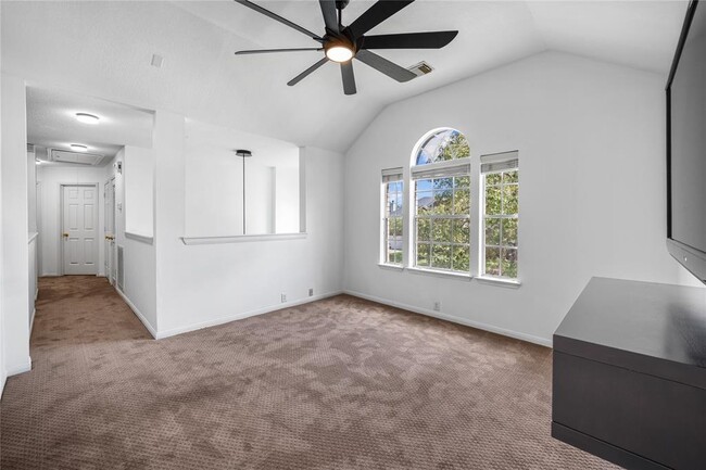 Building Photo - 9801 Sunnycoast Ln