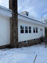 Building Photo - 75 Dreamland Park Dr