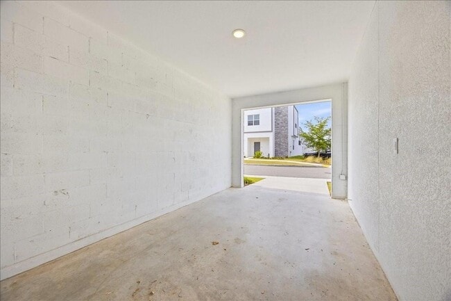 Building Photo - 620 Trikomo Dr