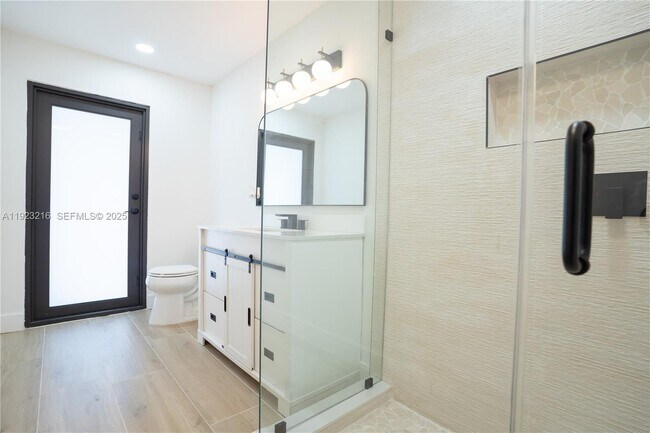 Building Photo - 16701 Bobcat Dr