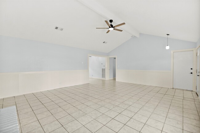 Building Photo - 16310 Cypress Valley Dr
