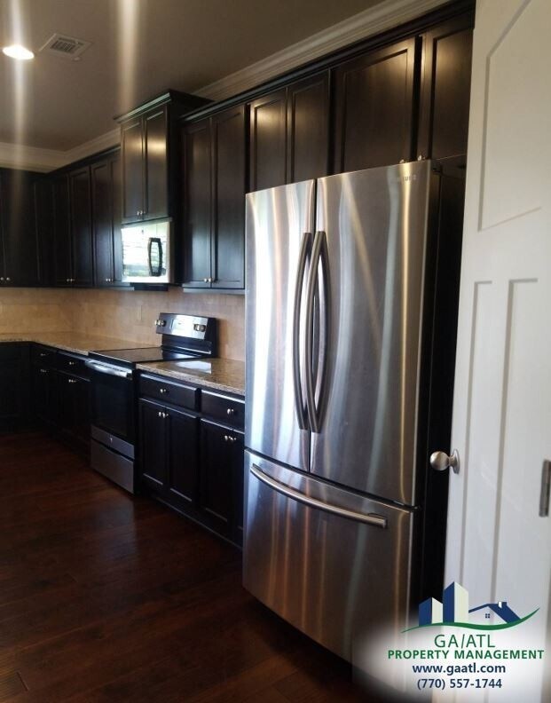 Building Photo - Wonderful 4 Bedroom in Buford