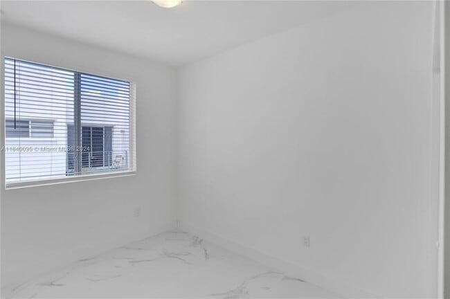 Building Photo - 10271 NW 72nd St