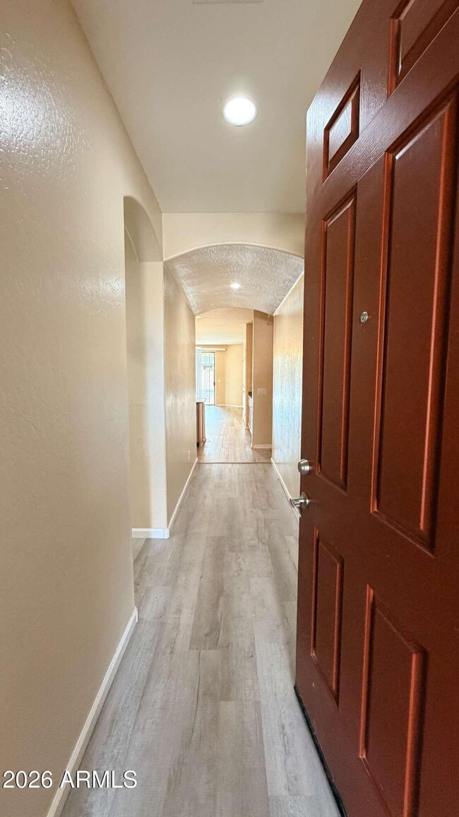 Building Photo - 2739 E Canyon Creek Dr