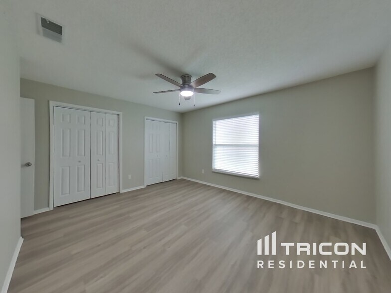 Building Photo - 978 N Jerico Dr