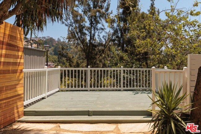 Building Photo - 2120 N Cahuenga Blvd