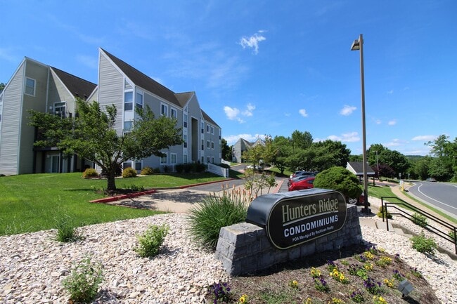 Building Photo - 1346 Hunters Rd