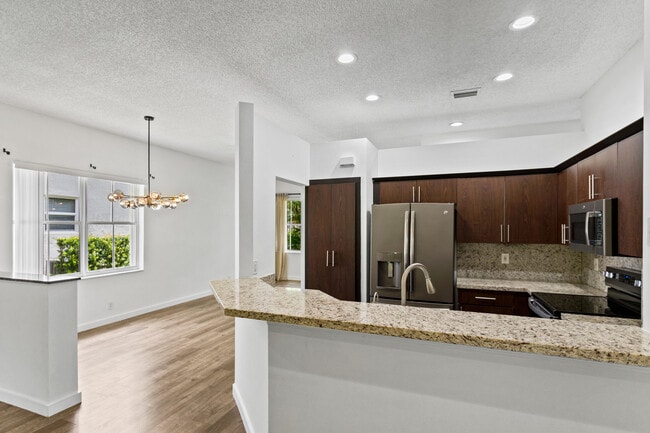 Building Photo - 1071 Bluewood Terrace