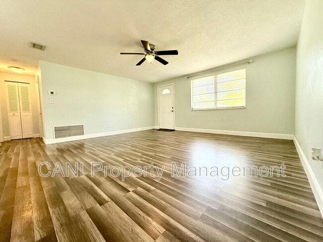 Building Photo - 1529 Culverhouse Dr