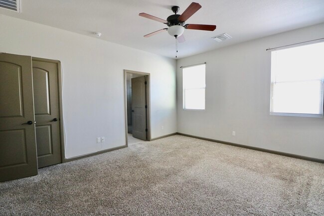 Building Photo - 3817 Loma Cortez Dr