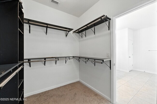 Building Photo - 1002 Wetland Ridge Cir