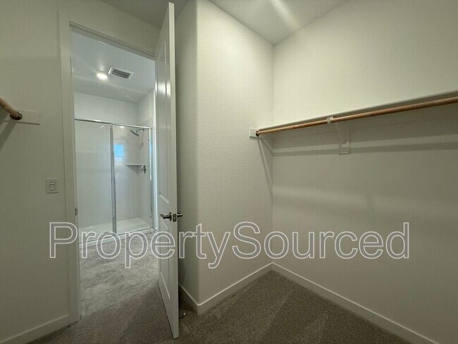 Building Photo - 1788 Shingle Ave