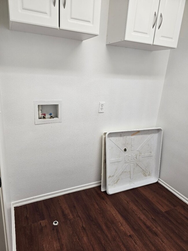 Building Photo - ***$300 OFF your first month rent*** Gated Community & Ready for you to call this beauty Home!