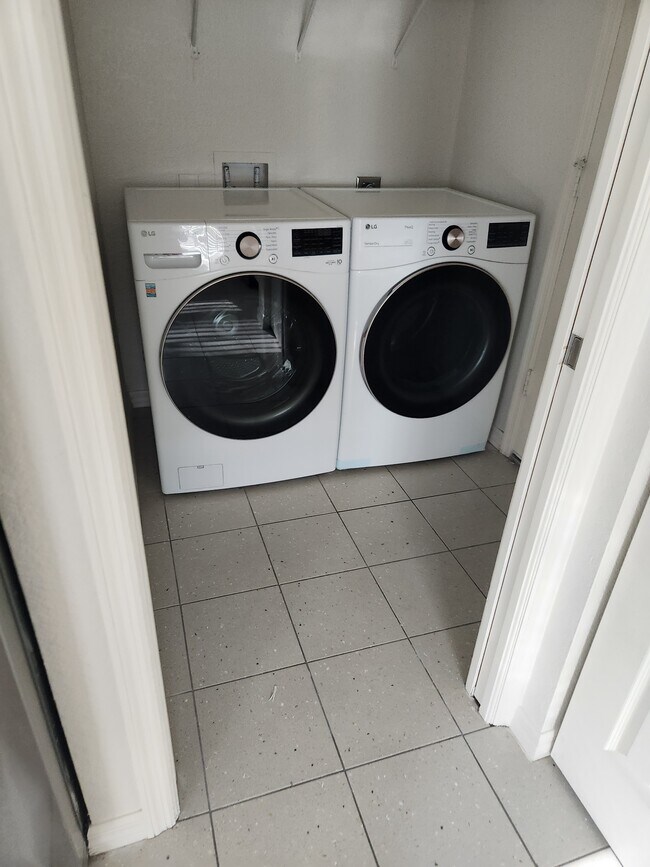 Building Photo - 4227 Larkin St